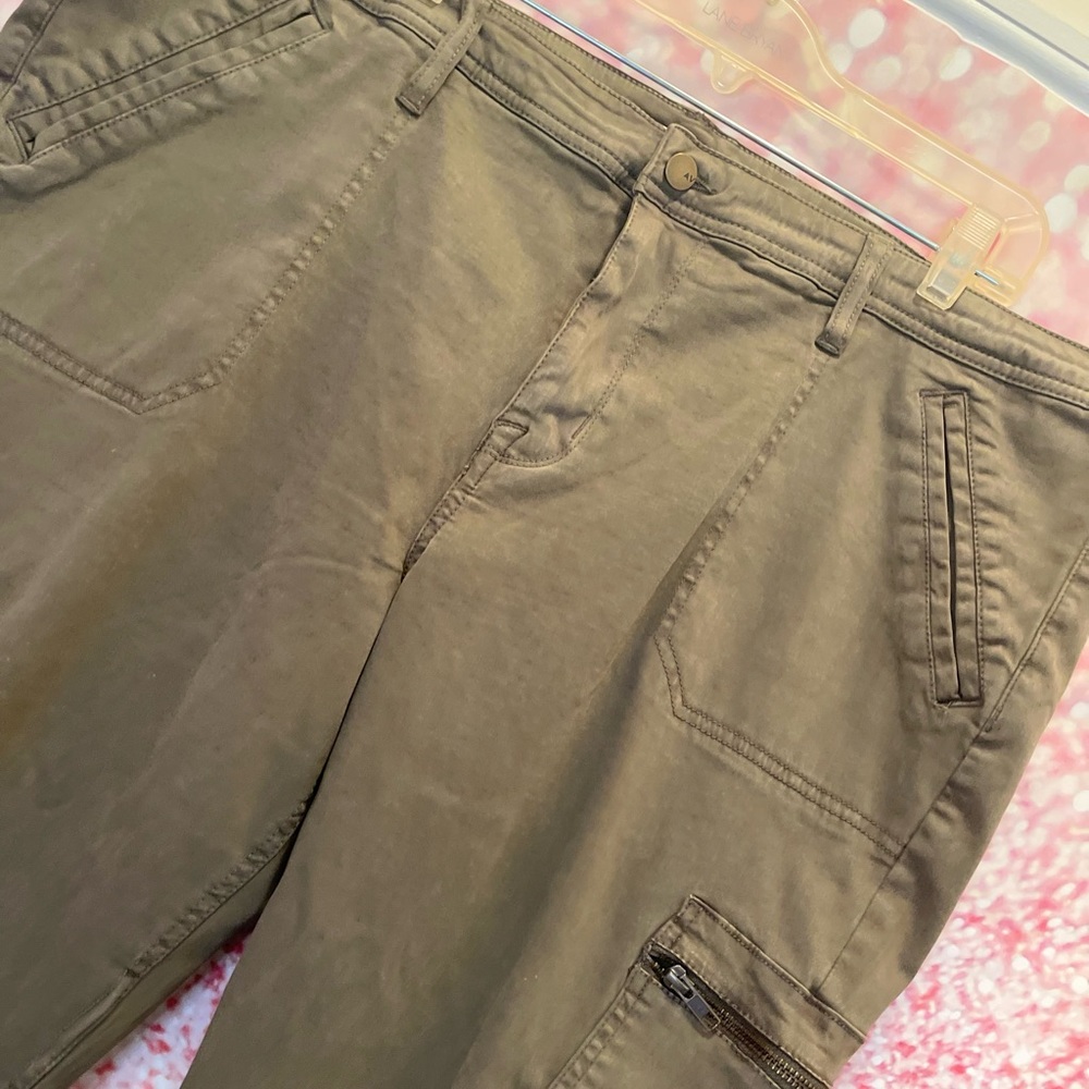 Green skinny jean cargo pants